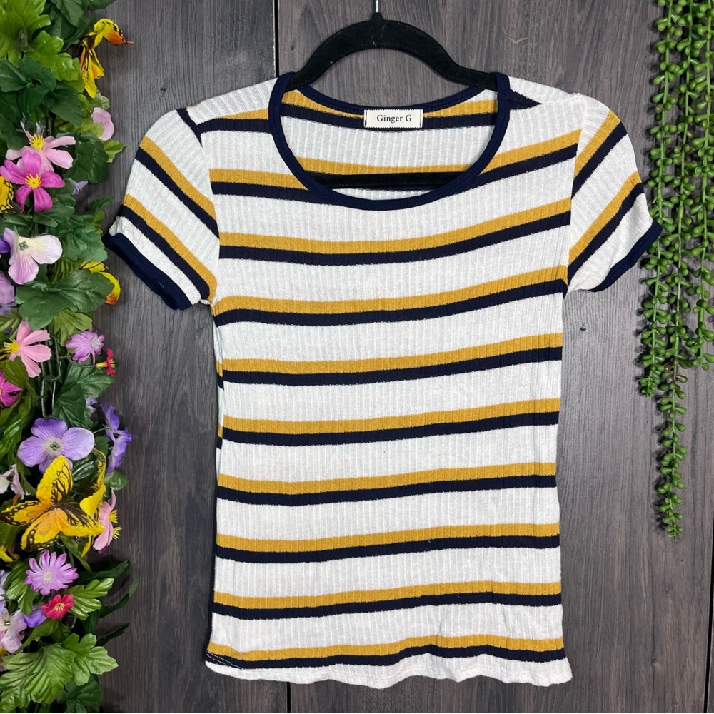 ||🌸5/$25🌸Ginger G Short Sleeved Stripped Ribbed Top Size Medium